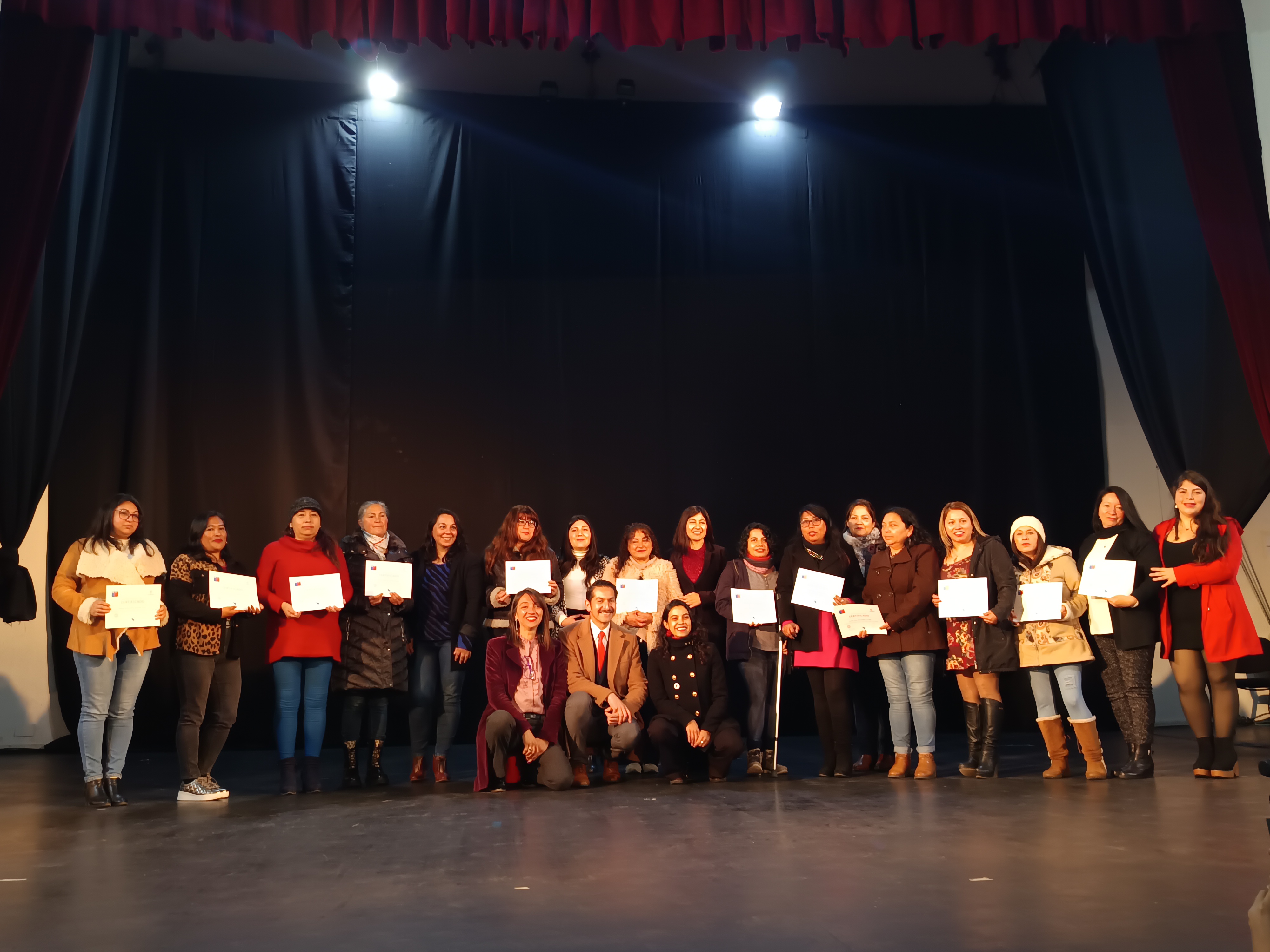 Certifican a beneficiarias del programa Mujeres Jefas de Hogar de La Serena